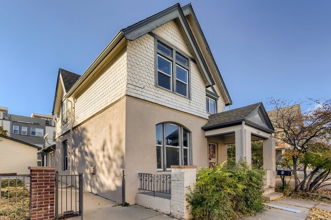 Photo - Stunning 4 bedroom, 4 bathroom home near Sloan's Lake!
