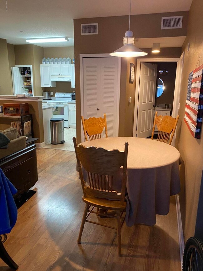 Photo - 5693 Star Rush Dr Unit 105