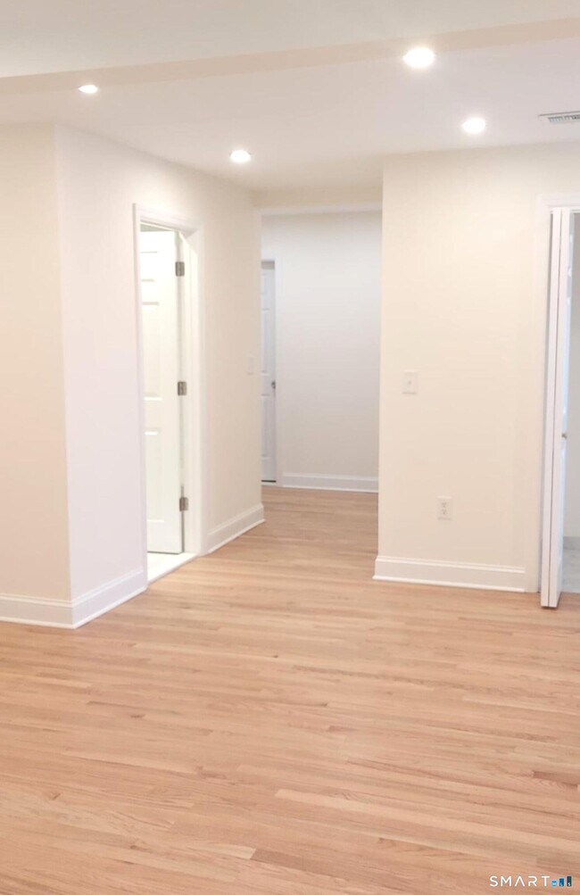 Photo - 67 Osborne Ave