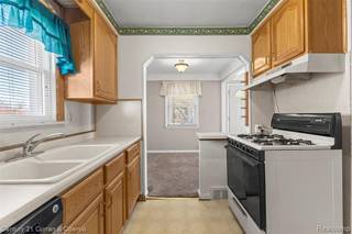 Photo - 9616 Colwell Ave