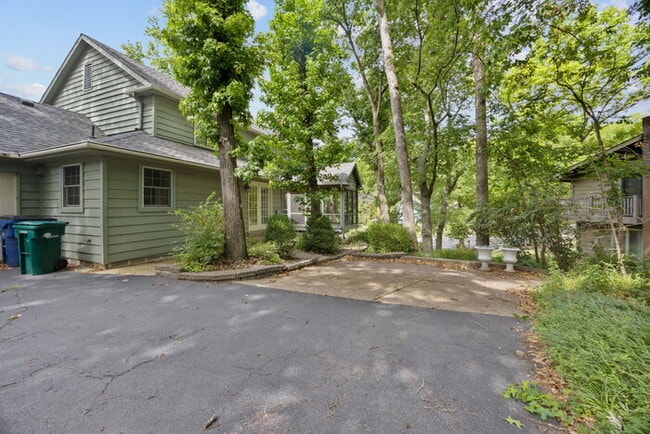 Photo - 12819 Huntercreek Rd