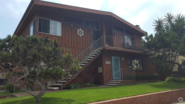 Building Photo - Catalina Unit B Rental