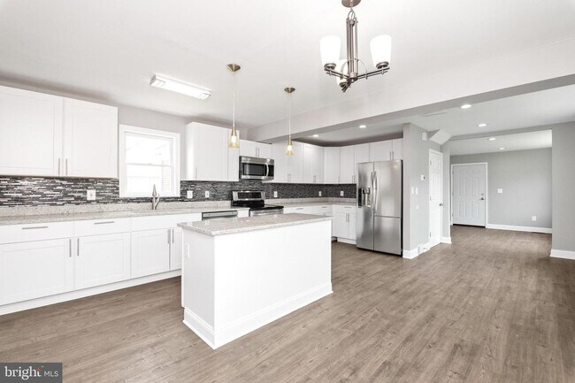 Photo - 7110 Marston Rd