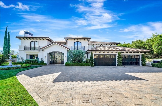 Photo - 2037 Delphine Ln