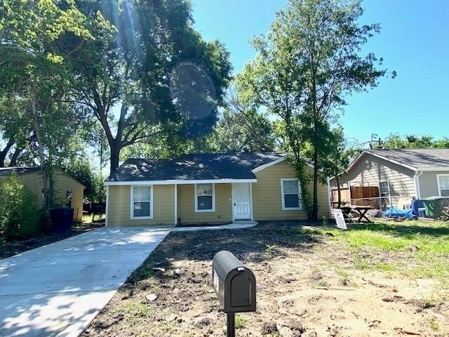 Building Photo - 7331 Dunkirk Rd Rental