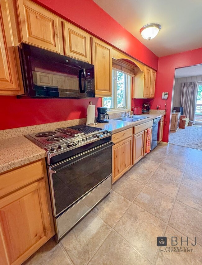 Photo - BIG HORN - 3 Bedroom/ 2 Bath HOME FOR RENT