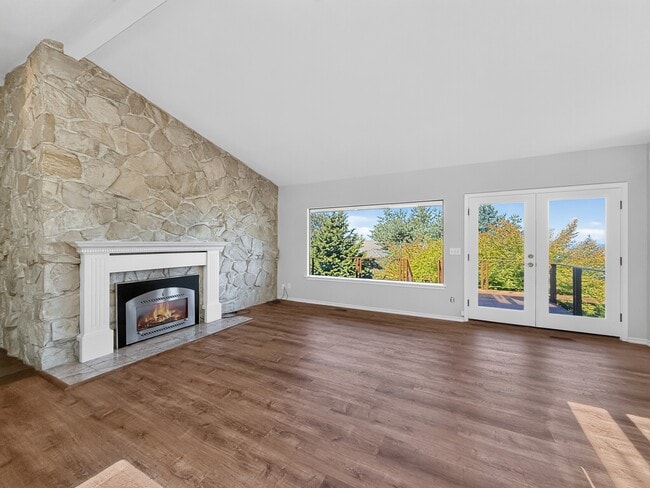 Photo - 16706 SE 44 St