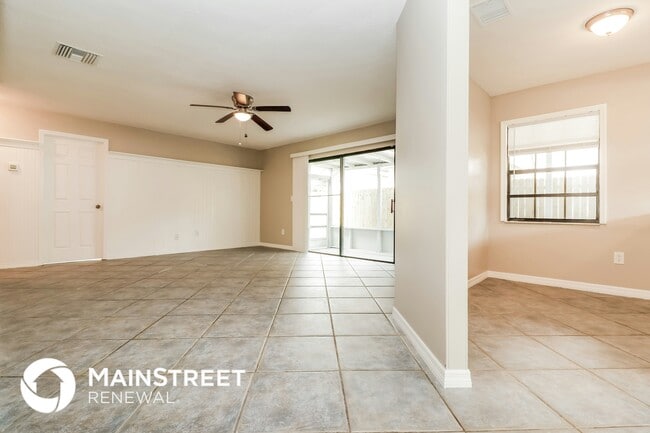 Photo - 1718 Tall Pines Dr