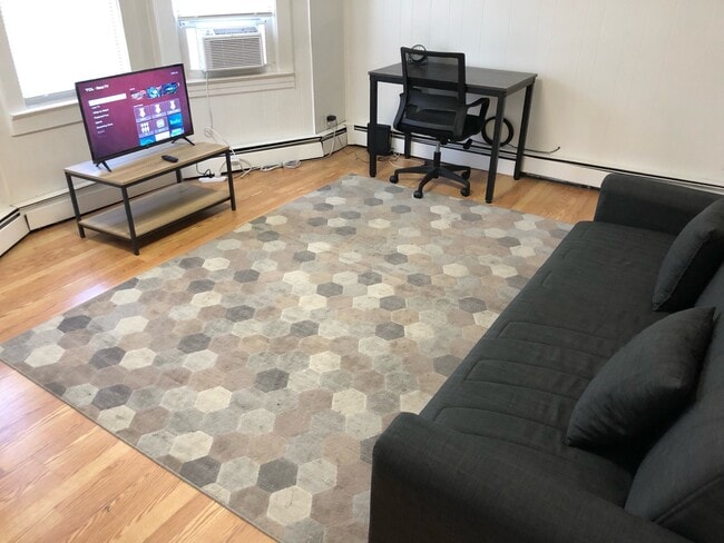 Photo - 738 Edgar Rd Apartamentos