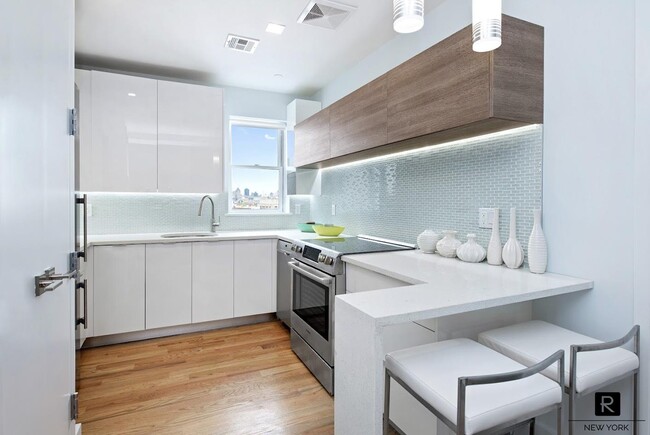 1059 Manhattan Ave Unit 6-A