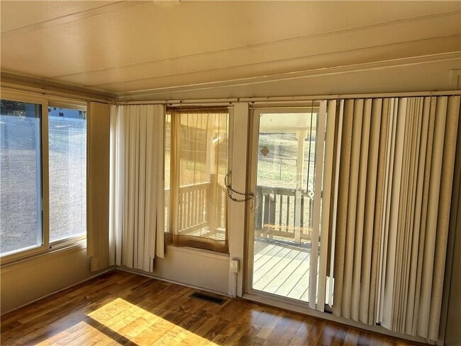 Photo - 4642 Elmherst Dr