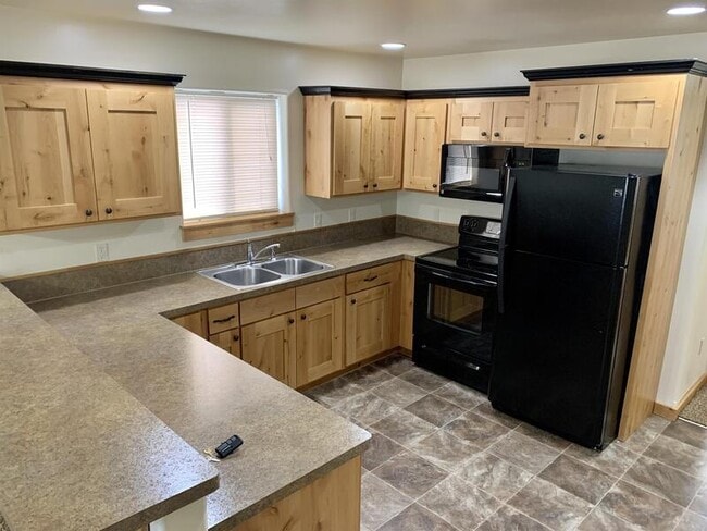 Photo - 1758 N Cooke St