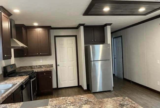 Photo - 152 W Orleans Ct