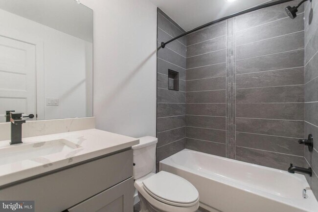 Photo - 437 N 35th St Unit C