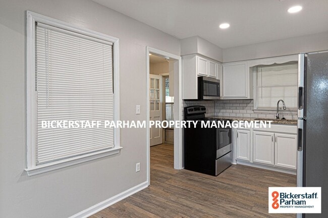 Photo - 2395 Agnes Dr