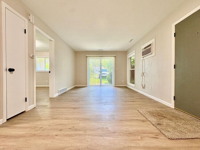 Photo - 1609 Lincolnway W Unidad Apartment D