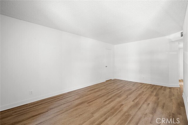 1142 Stanley Ave Unit 1