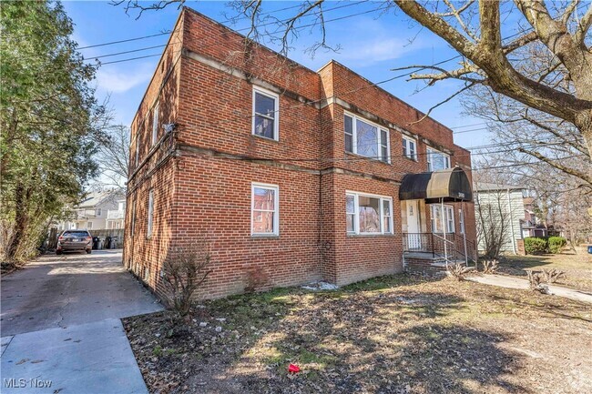 Building Photo - 2490 Noble Rd Unit 3 Rental