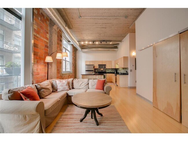 Photo - 521 S 7th St Unit 321