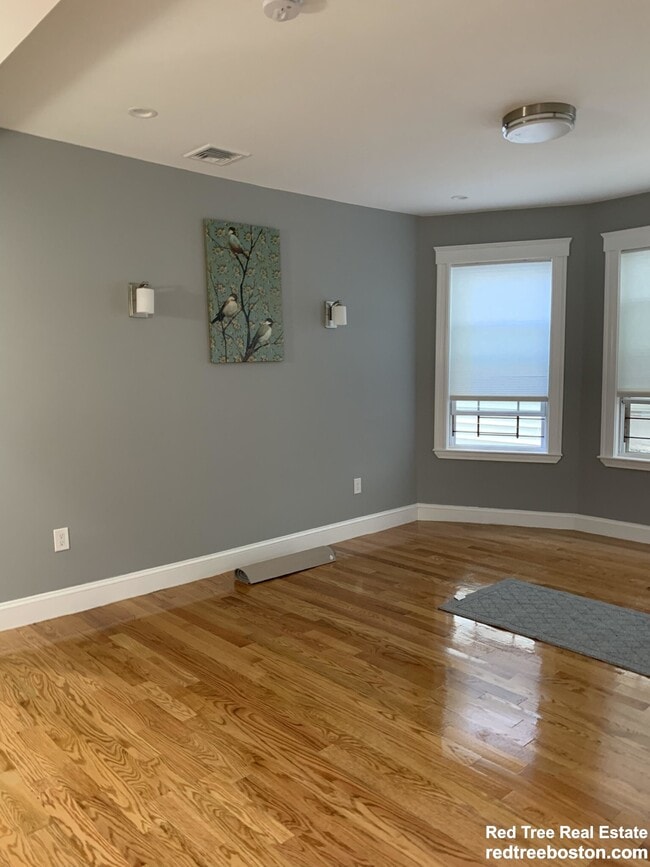 Photo - 146 Hillside St Unit 3