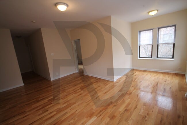 3721 N Pine Grove Ave Unit 3720-E2