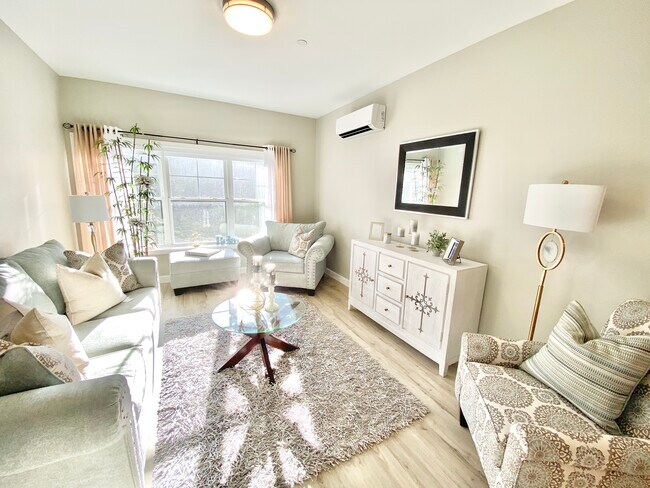 Lofts at 335