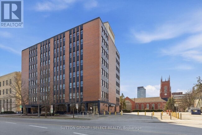 Photo - 195 Dufferin Ave Unit 813