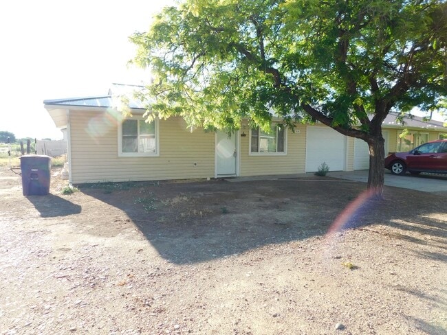 Building Photo - 514 Delicious Dr Unit A