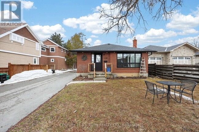 Photo - 120 Puget St