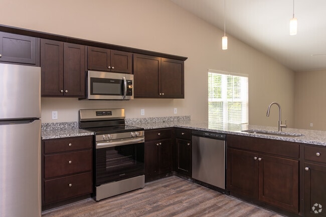Breezewood - 2BR,2BA - 1,317SF - Kitchen - Redwood Kannapolis Davidson