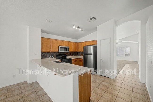 Photo - 932 W 19th Ave