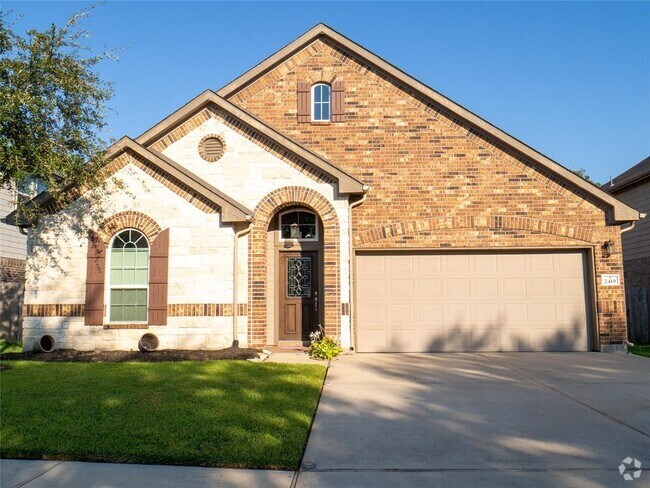 Building Photo - 2419 Doral Dr Rental