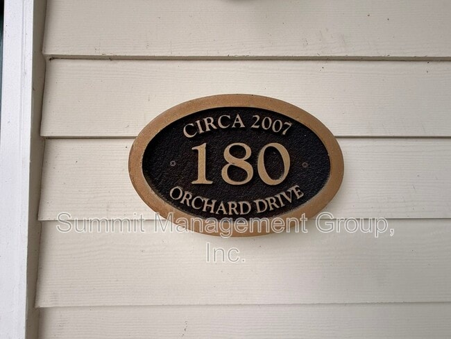 Photo - 180 Orchard Dr