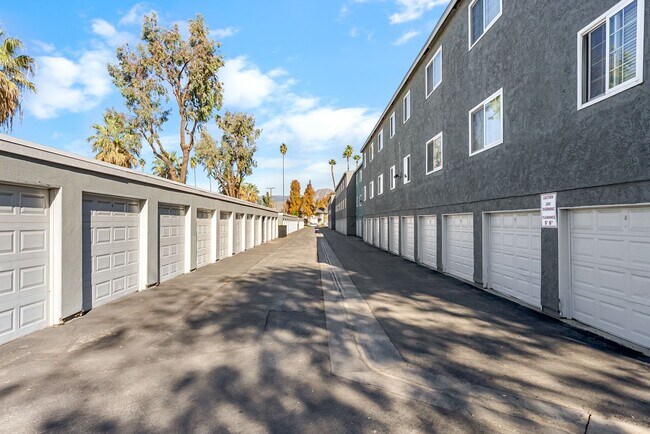 Countrywood Apartments