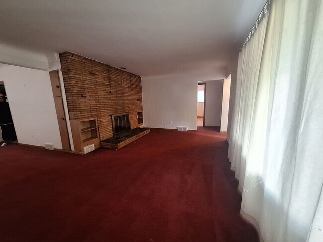 Photo - 18420 Sunset St