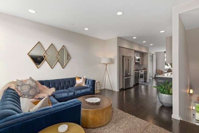 Photo - 4Bd/3Ba Seattle Townhome