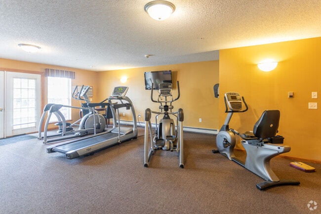 Fitness - Autumn Woods Apartments