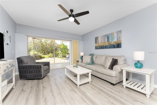 Photo - 9500 Fiddlers Green Cir Unit 101
