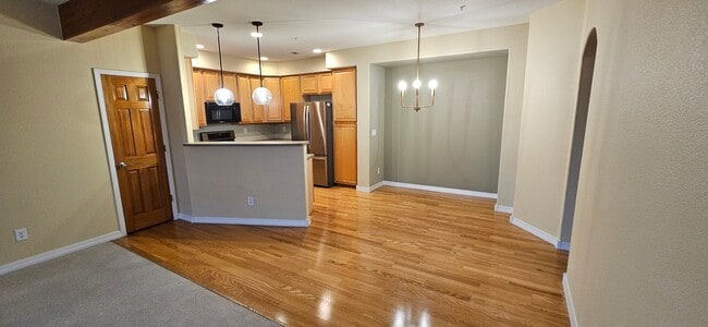 Kitchen Dining Area - 5220 Boardwalk Dr Unit F22