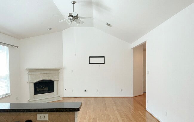 Photo - 4435 Wellington Grove Ln