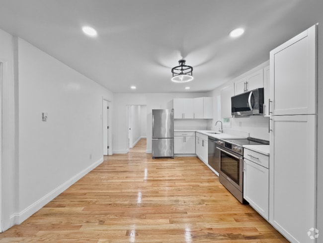 Building Photo - 5 Exchange St Unit 1 Rental