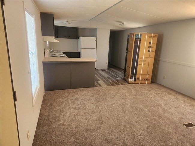 Photo - 78 Cemetery St