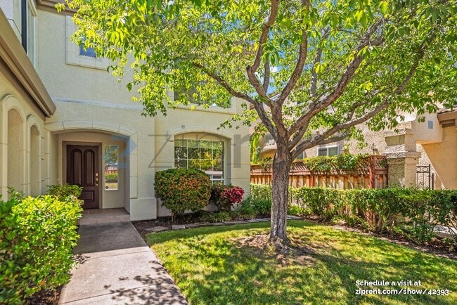 Photo - 914 Vista Pointe Dr