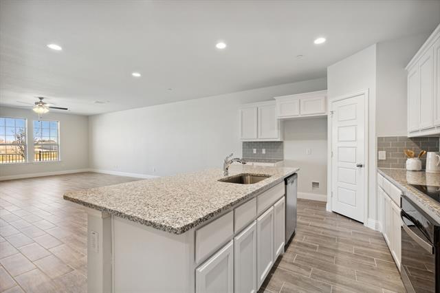Photo - 6028 Bursey Rd