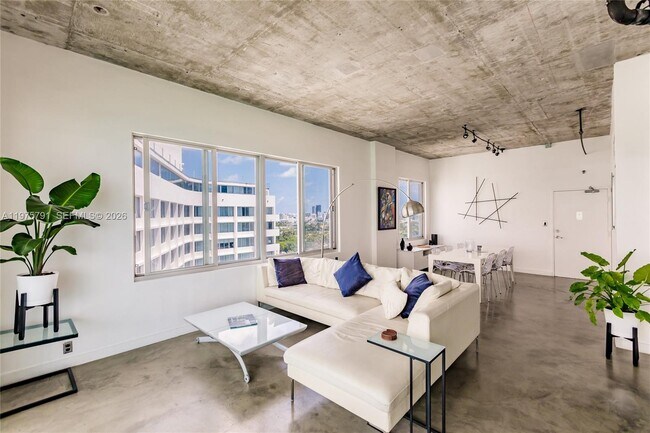 Photo - 1000 West Ave Unidad Penthouse 11