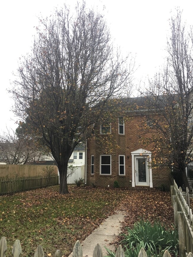 Photo - 4428 Rivermill Ct Townhome