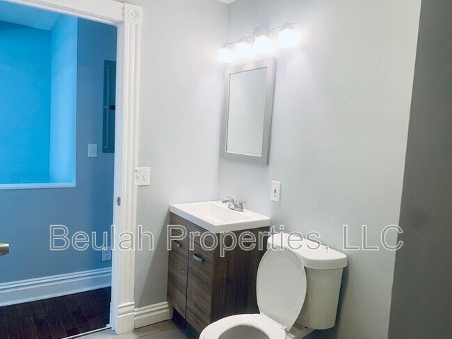 Photo - 2409 S 12th St Unidad 3F