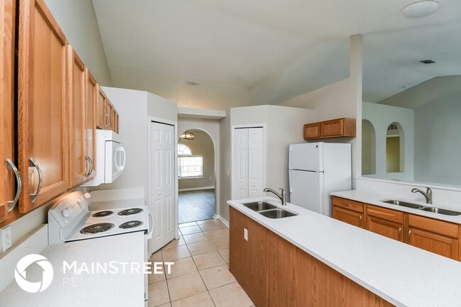 Photo - 7218 Oxfordshire Ave