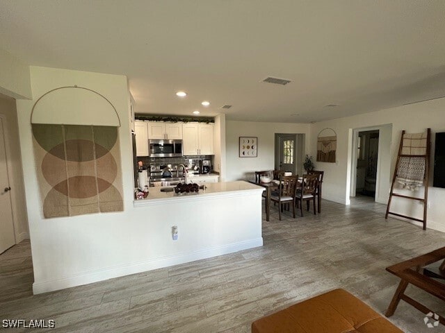 Building Photo - 1605 S Mayfair Rd Rental
