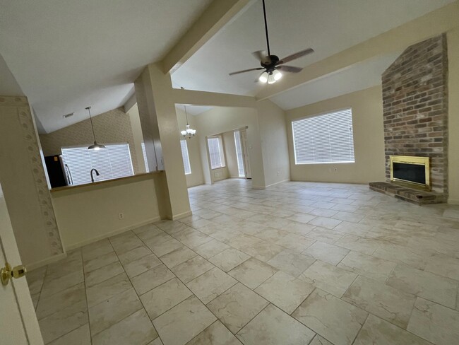 2627 Old Fort Rd